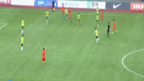 “鲁梅尼格评欧超必败：英超意甲退出，欧冠积分榜一致进步可嘉”